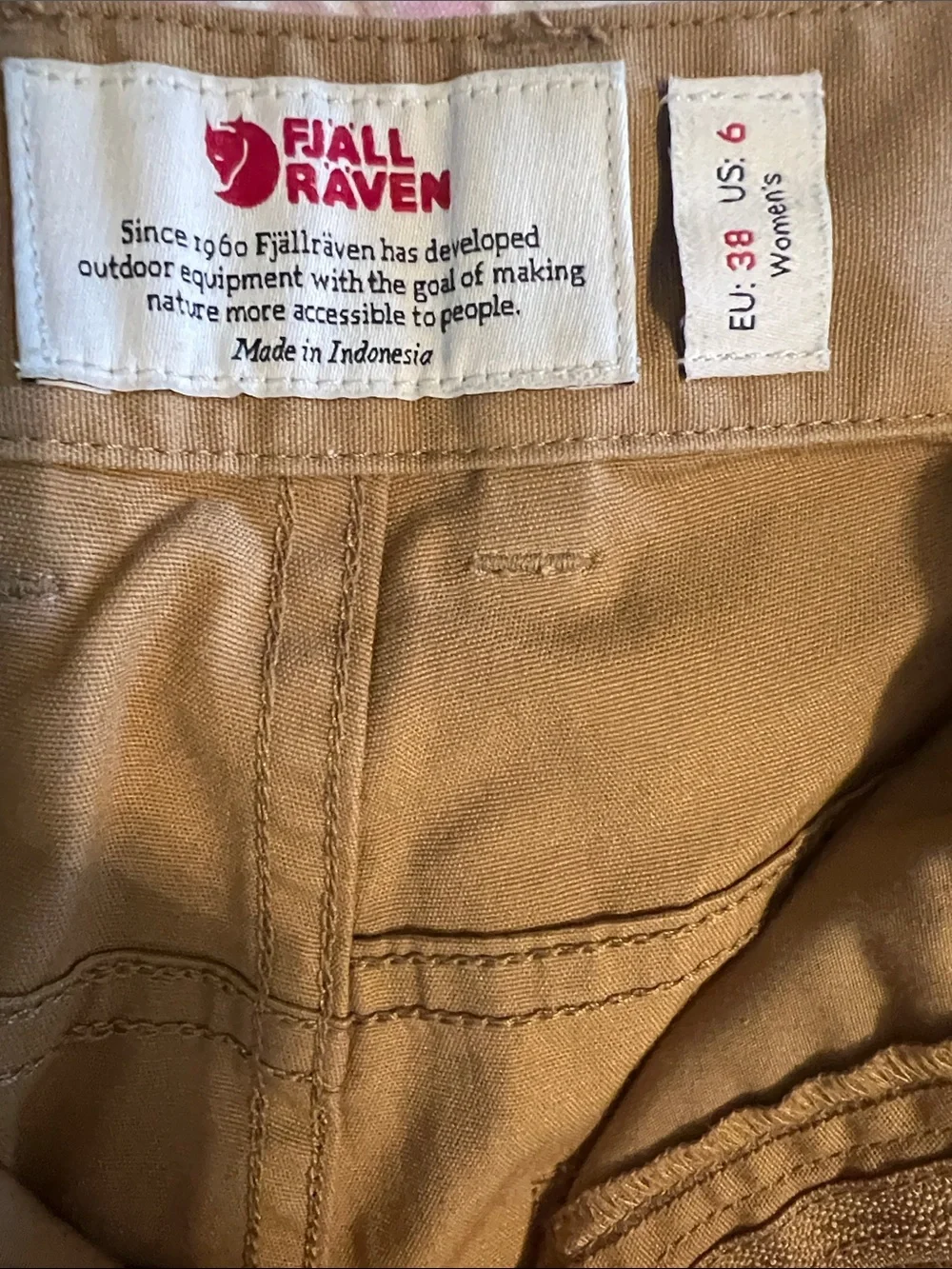 Fjallraven Women's Rolled Hem Shorts in Brown - Picture 4 of 4